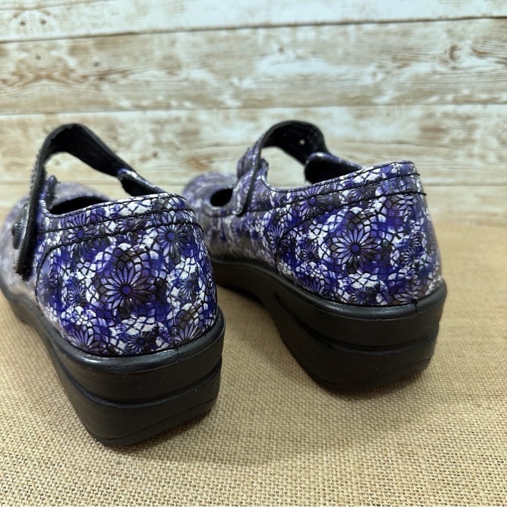 Easy Works By Easy Street- Sketchers- Blue Mosaic Mary Jane Work Shoe- Size 8 - Picture 6 of 9